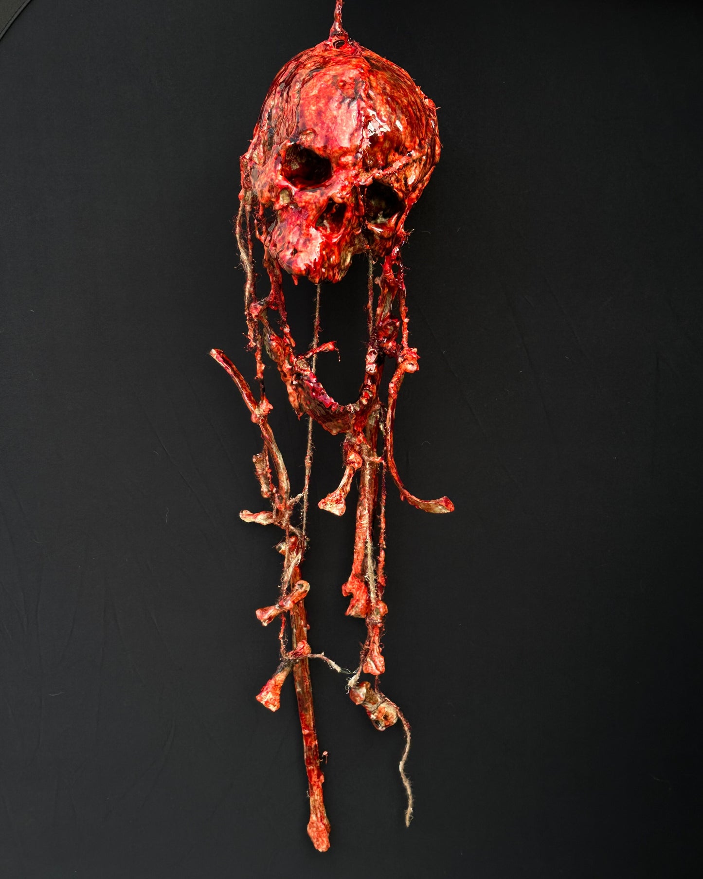 Sanguine Skull Hanger